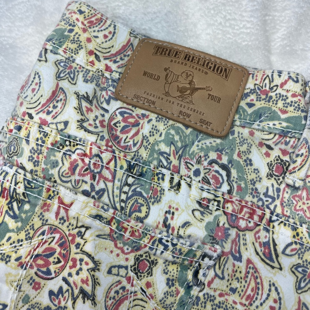 True Religion Floral Size 28 Jeans